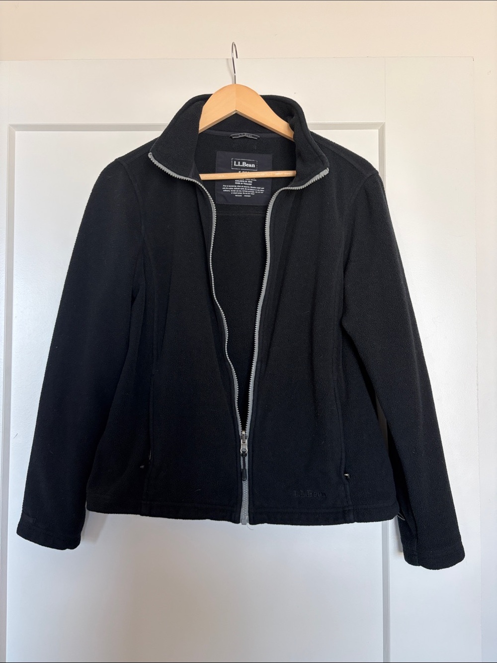L.L. Bean Women's Black Full-Zip Fleece Jacket
